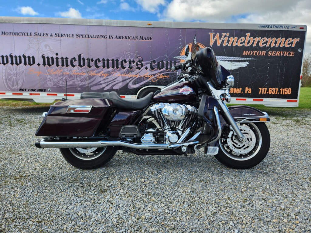 2006 Harley-Davidson® FLHTCU/I Electra Glide® Ultra Classic® – $8500