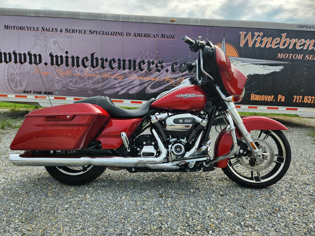 2018 Harley-Davidson® FLHX Street Glide® – $16900