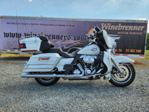 2012 Harley-Davidson® FLHTCU Ultra Classic® Electra Glide® – $10900